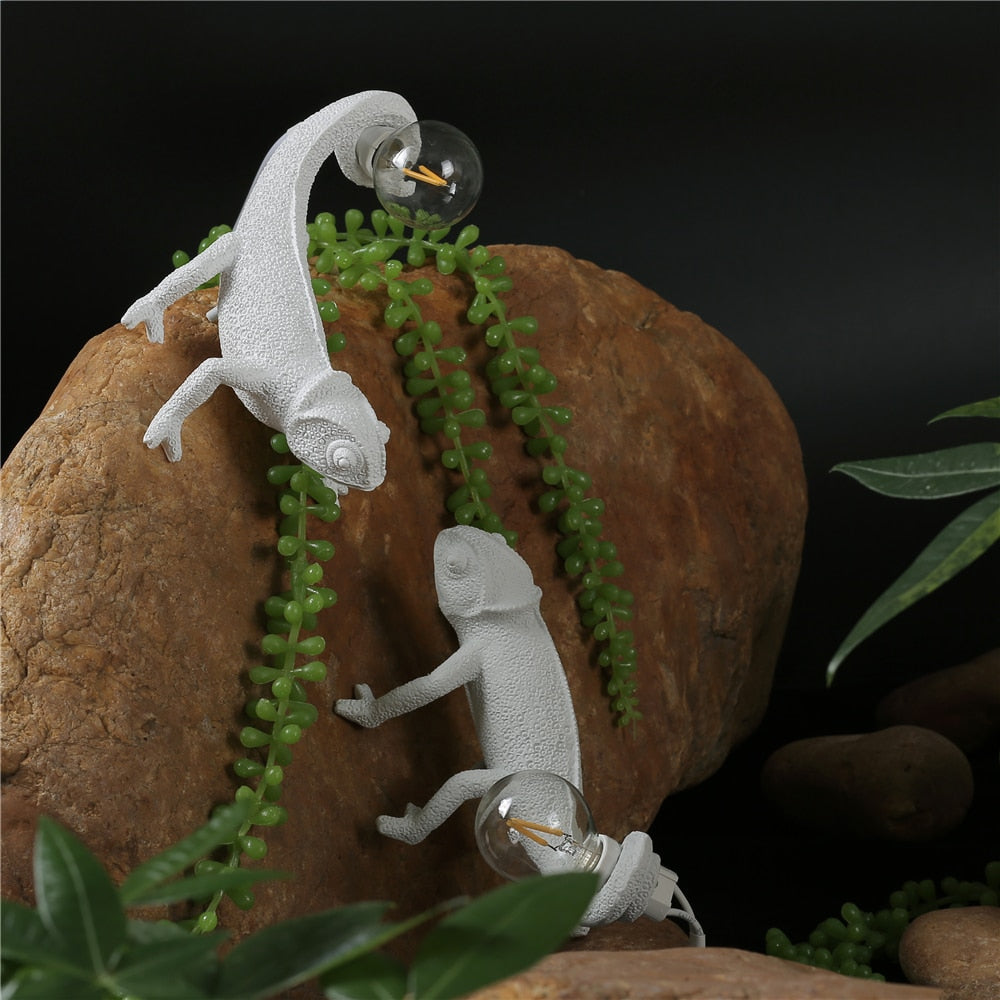 Decorative Animal Table Lamp - Luminizard