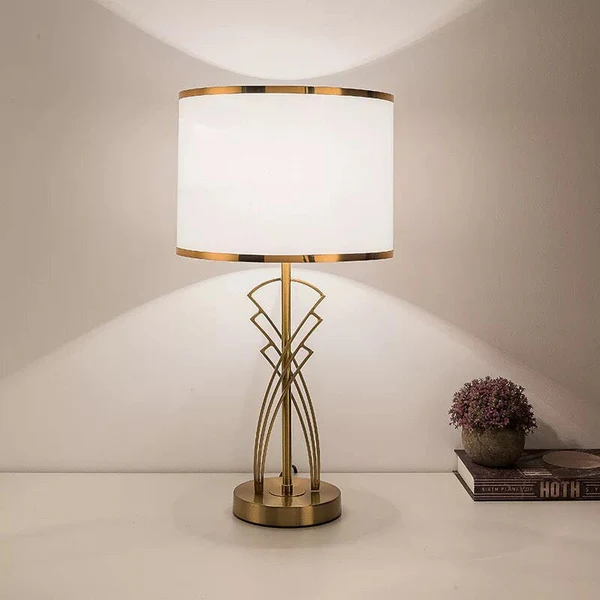 Luxury Style Accent Lamp - Artelume