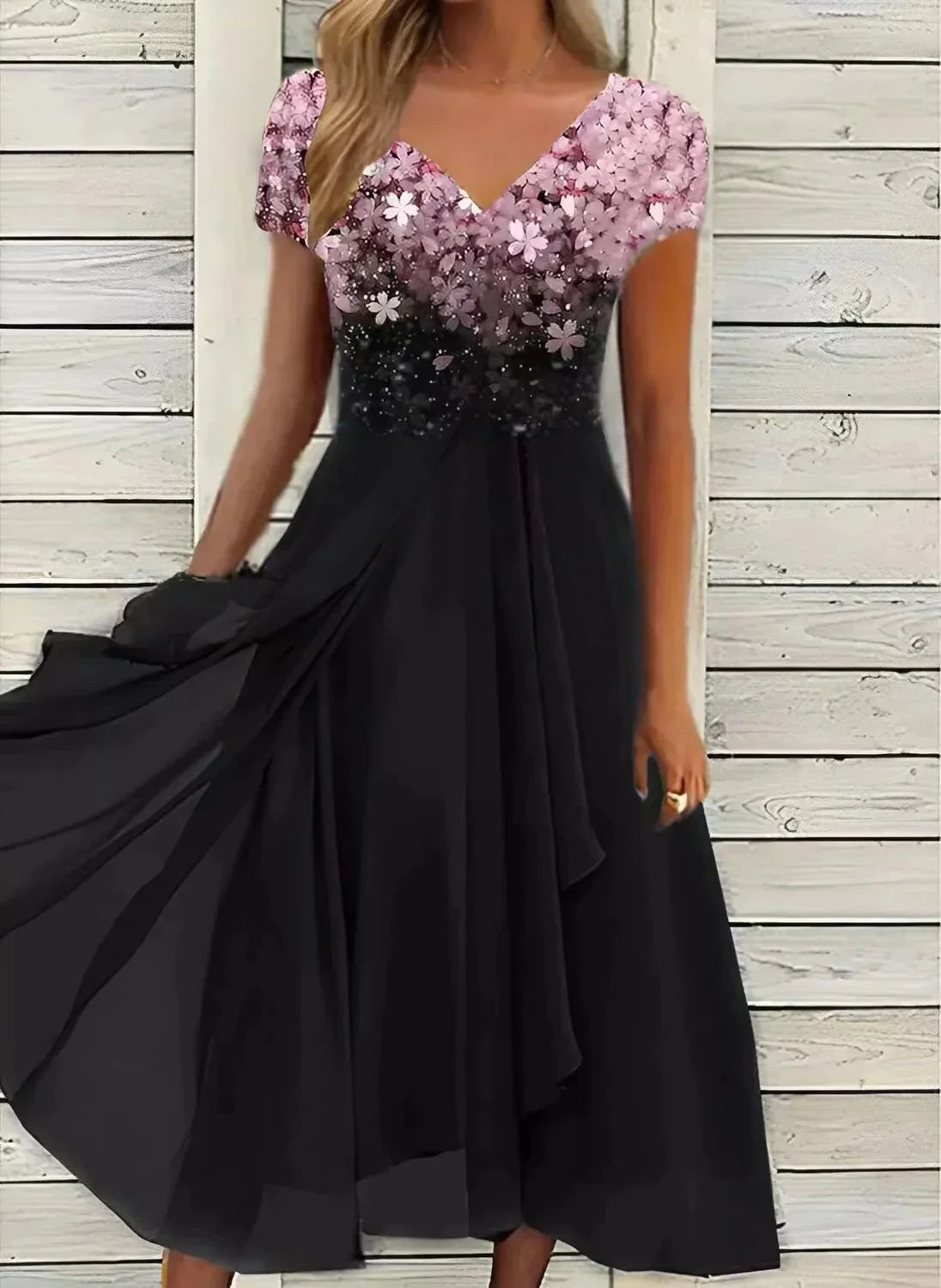 Luchtige Zomerjurk met Glamoureuze Look – Soraya
