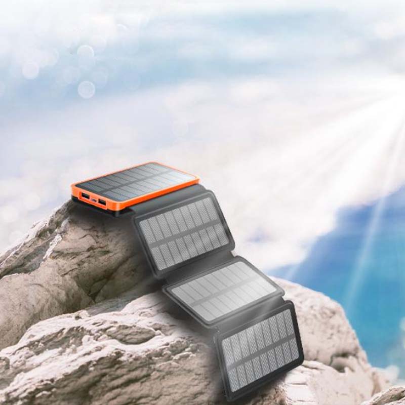 Zonne-energie powerbank met 4 panelen en 3 USB-uitgangen – SunCore