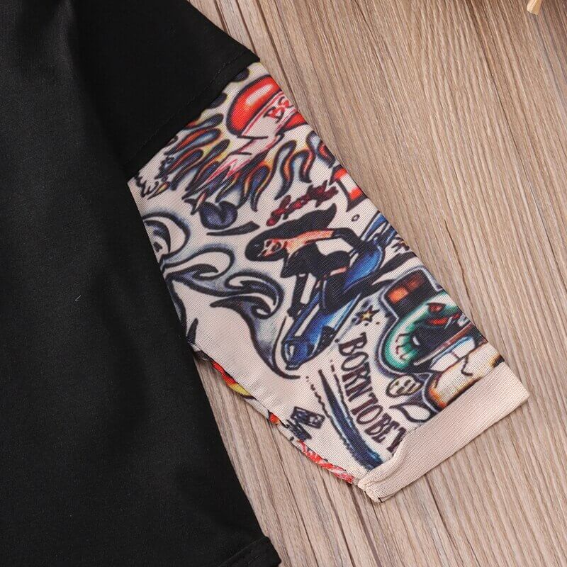 Babybody met lange mouwen en tattoo-print op de mouwen – Rockbaby
