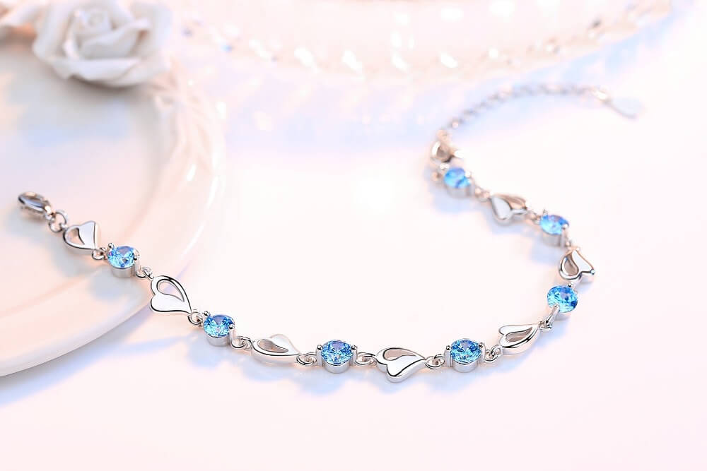 Zilveren Hartvormige Armband - Eloria