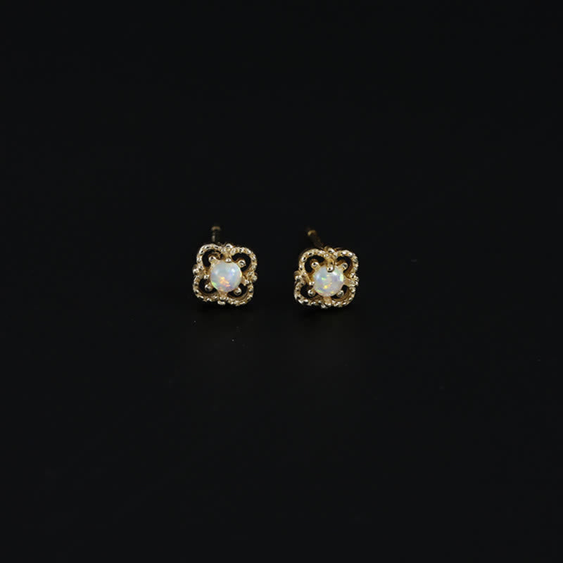 Delicate Vintage Oorbellen met Opaal - Seraphina