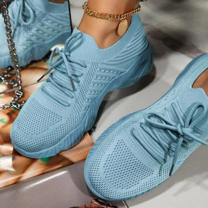 Lucht doorlatende chunky dames sneakers met veters – Saphira