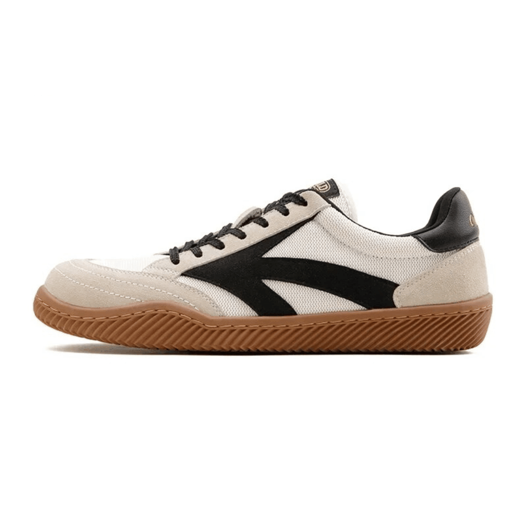 Retro Sneakers met Modern Comfort - Stride84