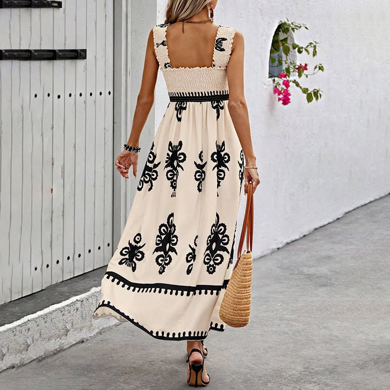 Trendy zomerjurk met een vrouwelijke silhoutte en wikkelontwerp – Sascha