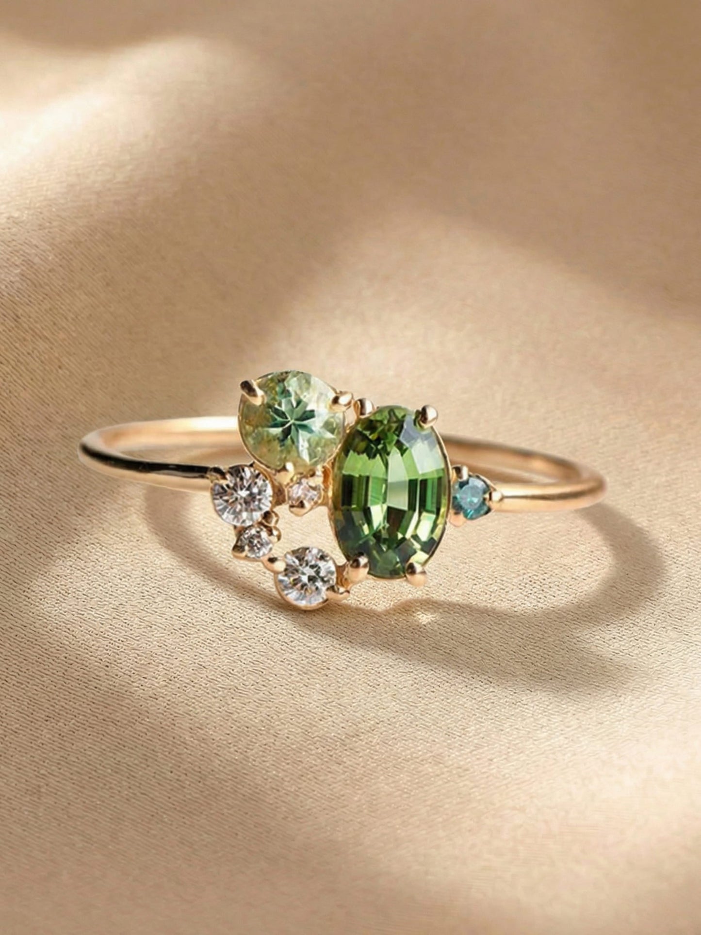 Natuurlijke Peridot met Zirkonring - Selene