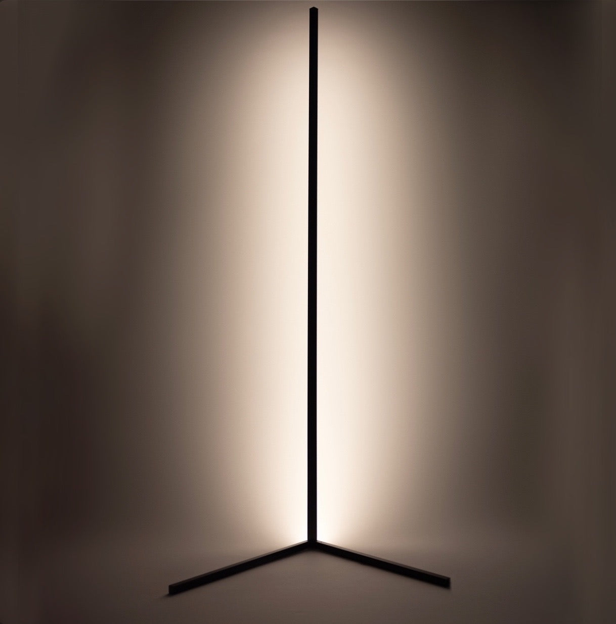 LED Design Hoeklamp met Afstandsbediening – Viorra