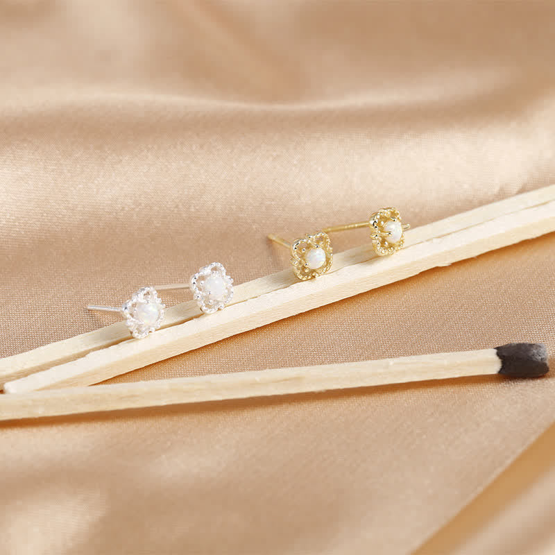 Delicate Vintage Oorbellen met Opaal - Seraphina