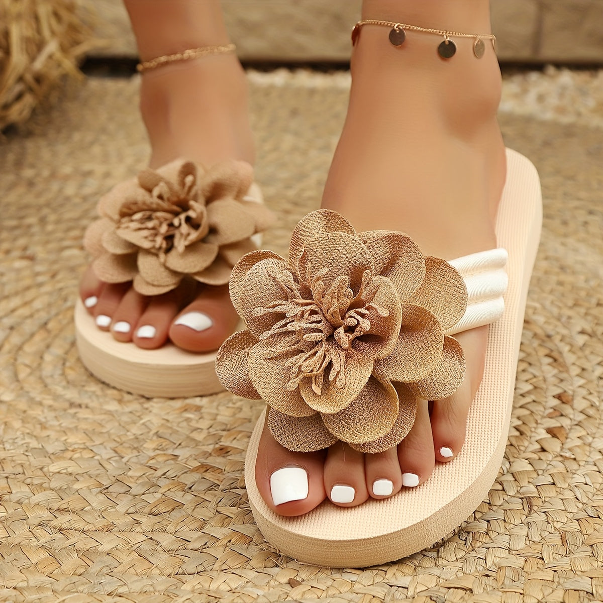 Stijlvolle dames slippers met bloemdetaillering voor de zomer - BlütenSchritt