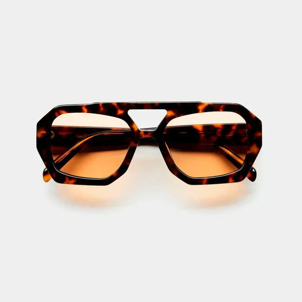 Trendy Zonnebril met Glamour Detail – Nova