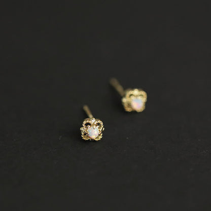 Delicate Vintage Oorbellen met Opaal - Seraphina