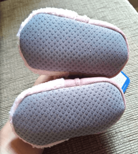 Zachte slipvaste loopschoentjes voor baby's met lammetjesmotief – Winterwonder Stapjeswarm