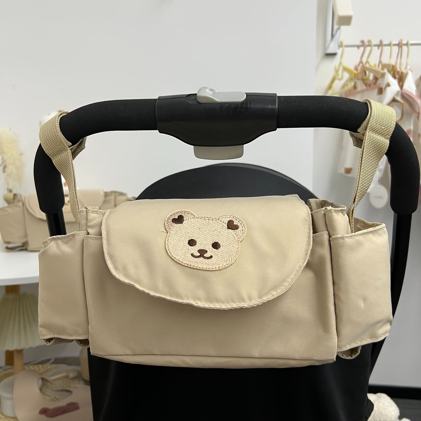 Hangende kinderwagentas met berenmotief – ruimtebesparende opbergoplossing