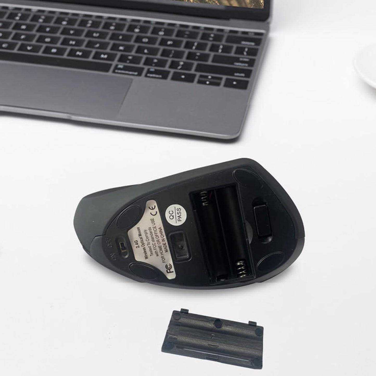 Oplaadbare Ergonomische Verticale Draadloze Muis – Elvion