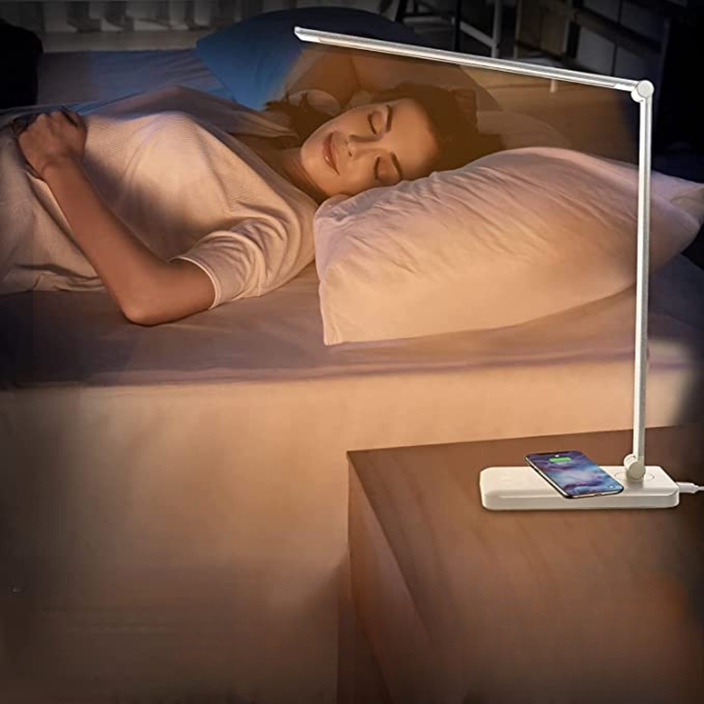 Moderne Instelbare LED Bureaulamp met USB Oplaadpoort - BrightEase
