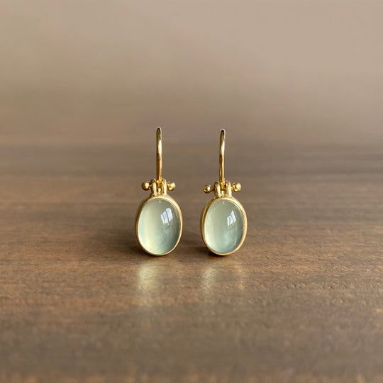 Vintage Oorbellen met Groene Maansteen - Elina