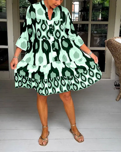 Trendy jurk met korte mouwen en abstracte print & losse snit – Liora