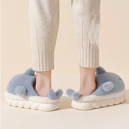 Zachte Pluche Haai Pantoffels  - SnugShark