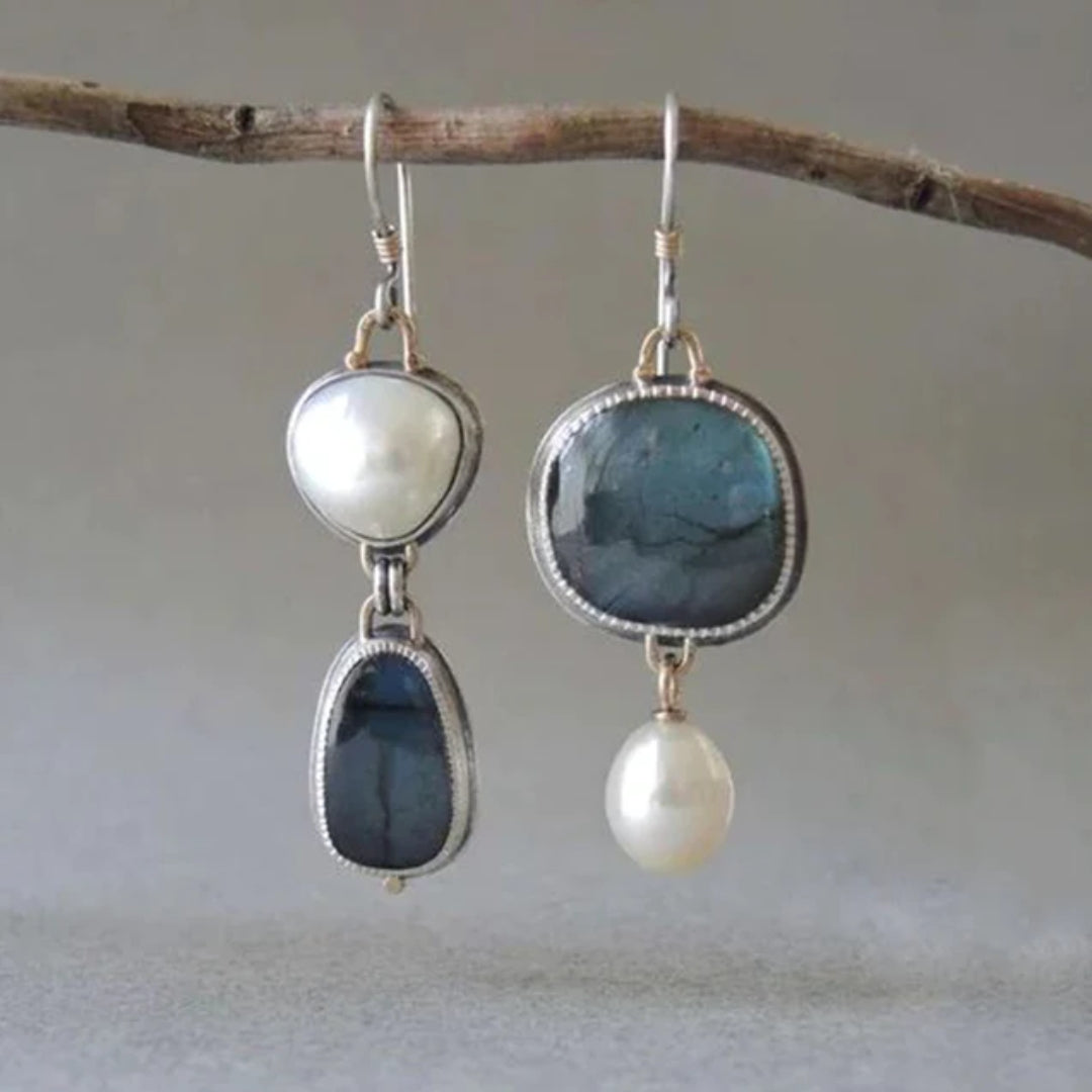 Vintage Oorbellen met Blauwe Natuursteen en Parel - Amalina
