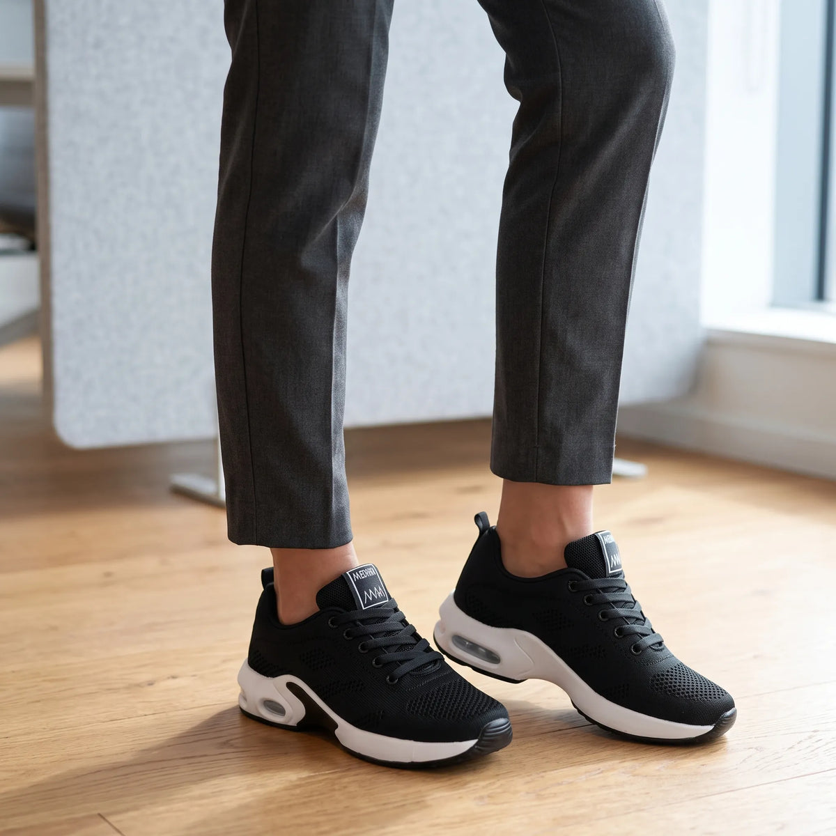 Dempende Dames Sneakers Voor Actieve Dagen Op De Been