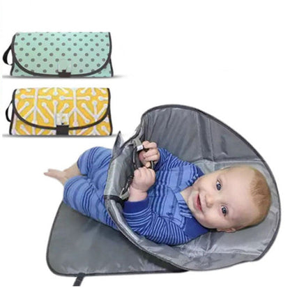 3-in-1 verschoningsmatje voor baby's met speelgoedhouder – WickelPlus (1 kopen, 1 gratis)