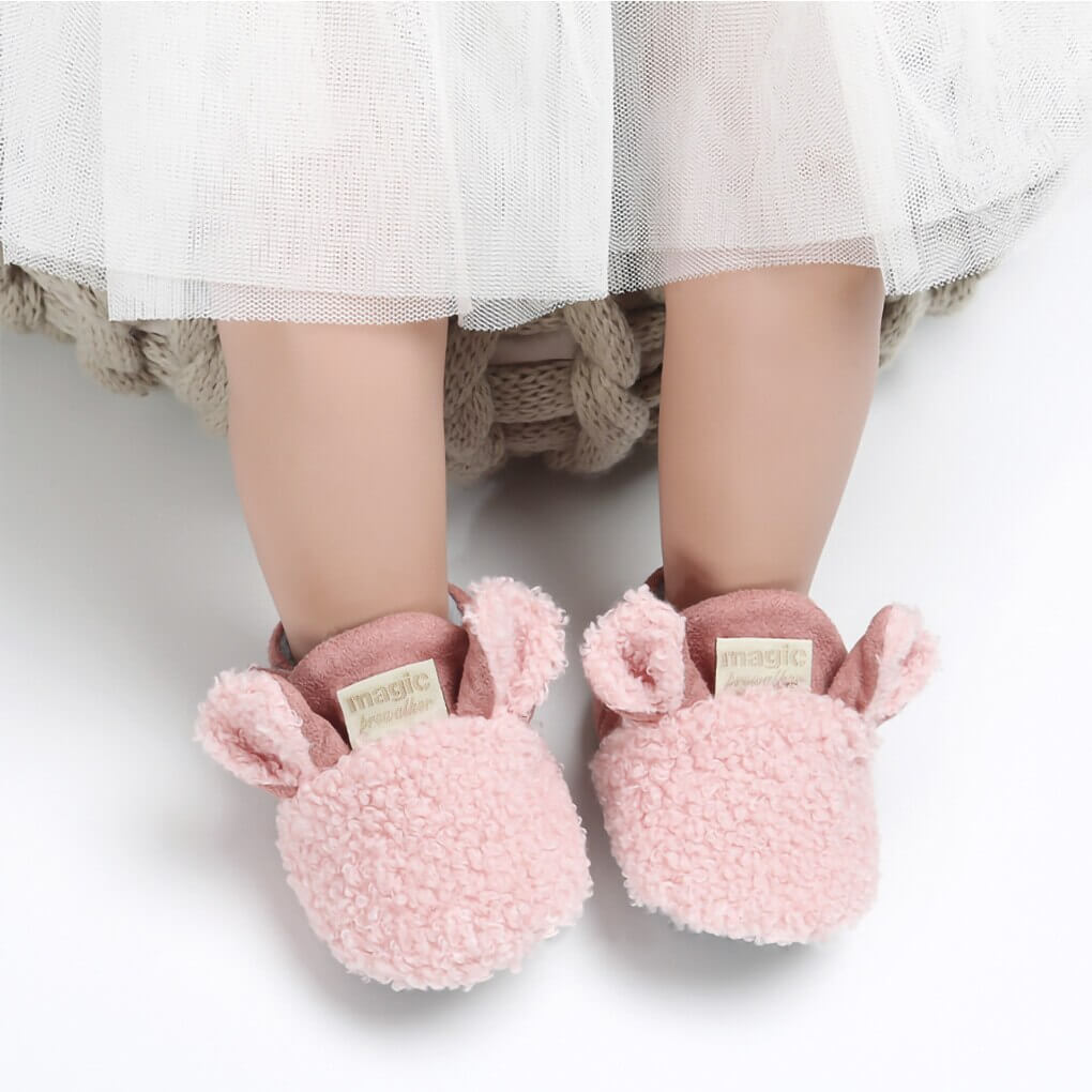 Zachte slipvaste loopschoentjes voor baby's met lammetjesmotief – Winterwonder Stapjeswarm