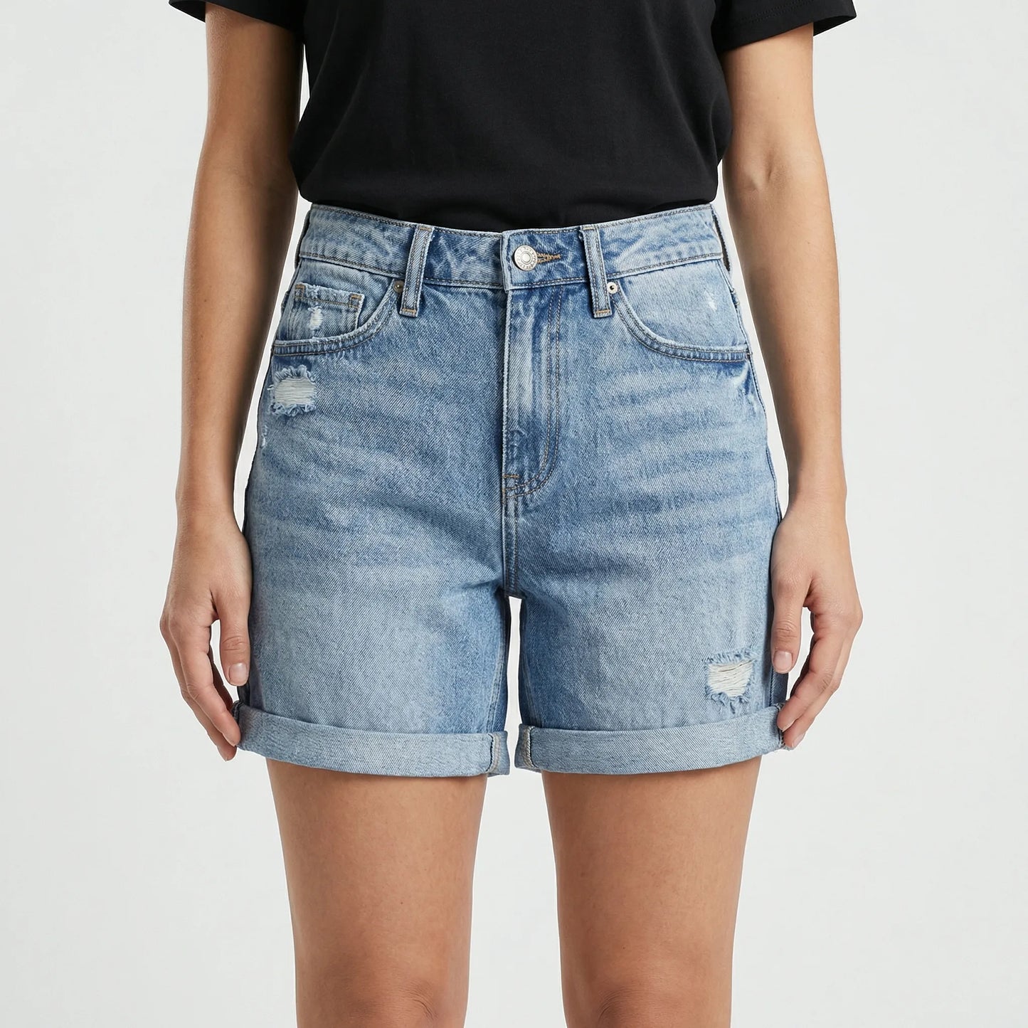 Hochgeschnittene Jeansshorts Im Used-Look - Courtney