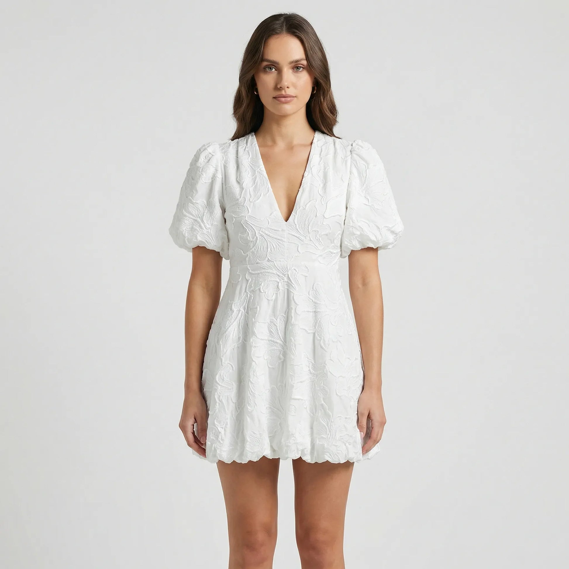 Kurzes Kleid Mit Tiefem V-Ausschnitt - Lois