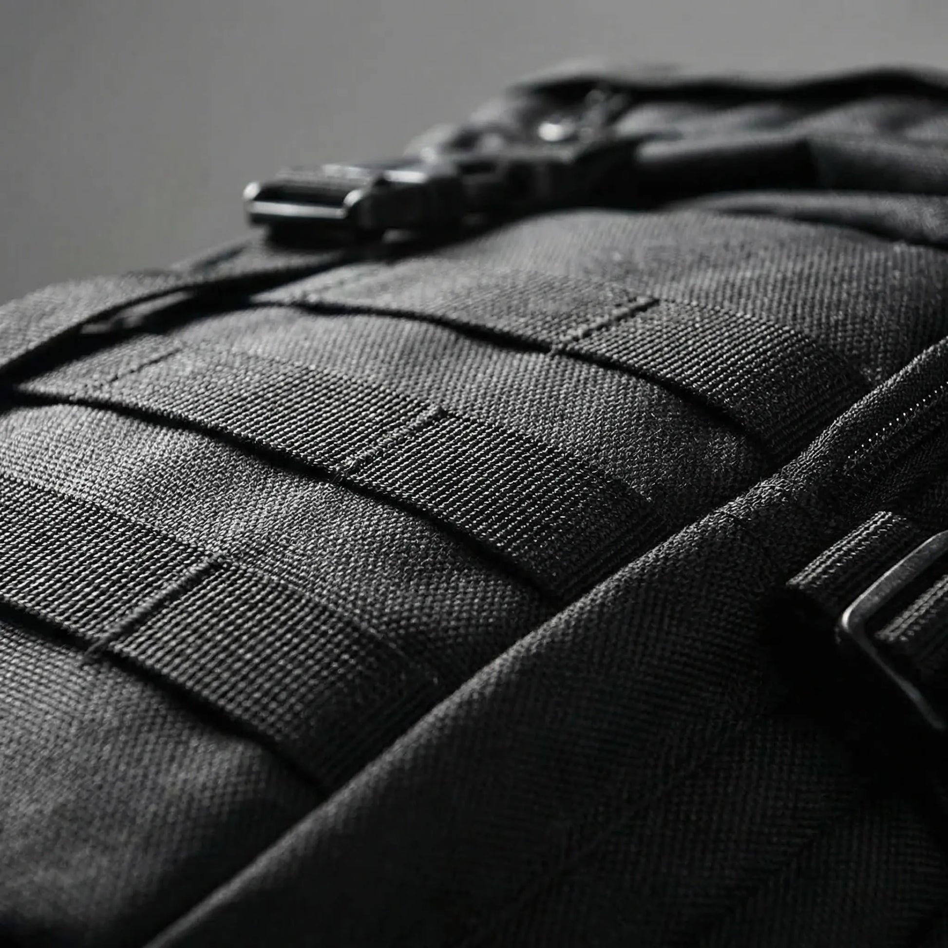Large-Capacity Tactical Mountaineering Backpack -  Summitrek