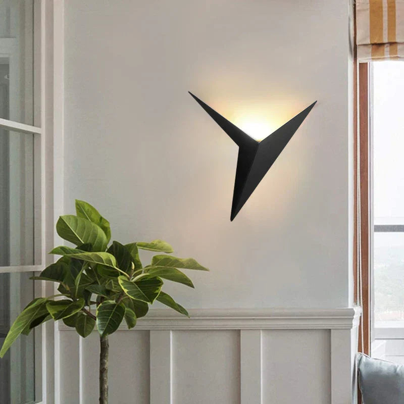 Moderne Driehoekige Wandlamp - TrigoLux