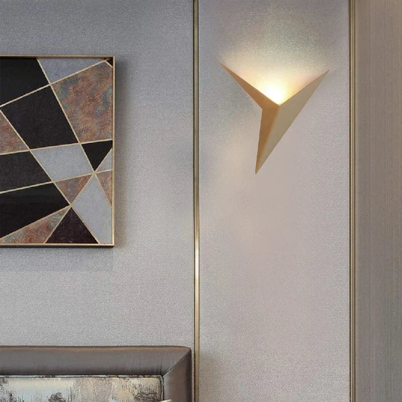 Moderne Driehoekige Wandlamp - TrigoLux