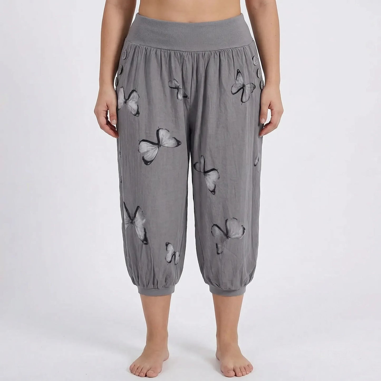 Plus Size Butterfly Print Capri Pants - Ella