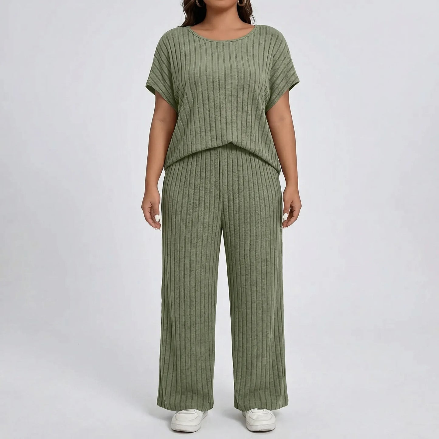 Plus Size Casual Two-Piece Outfit - Nadine