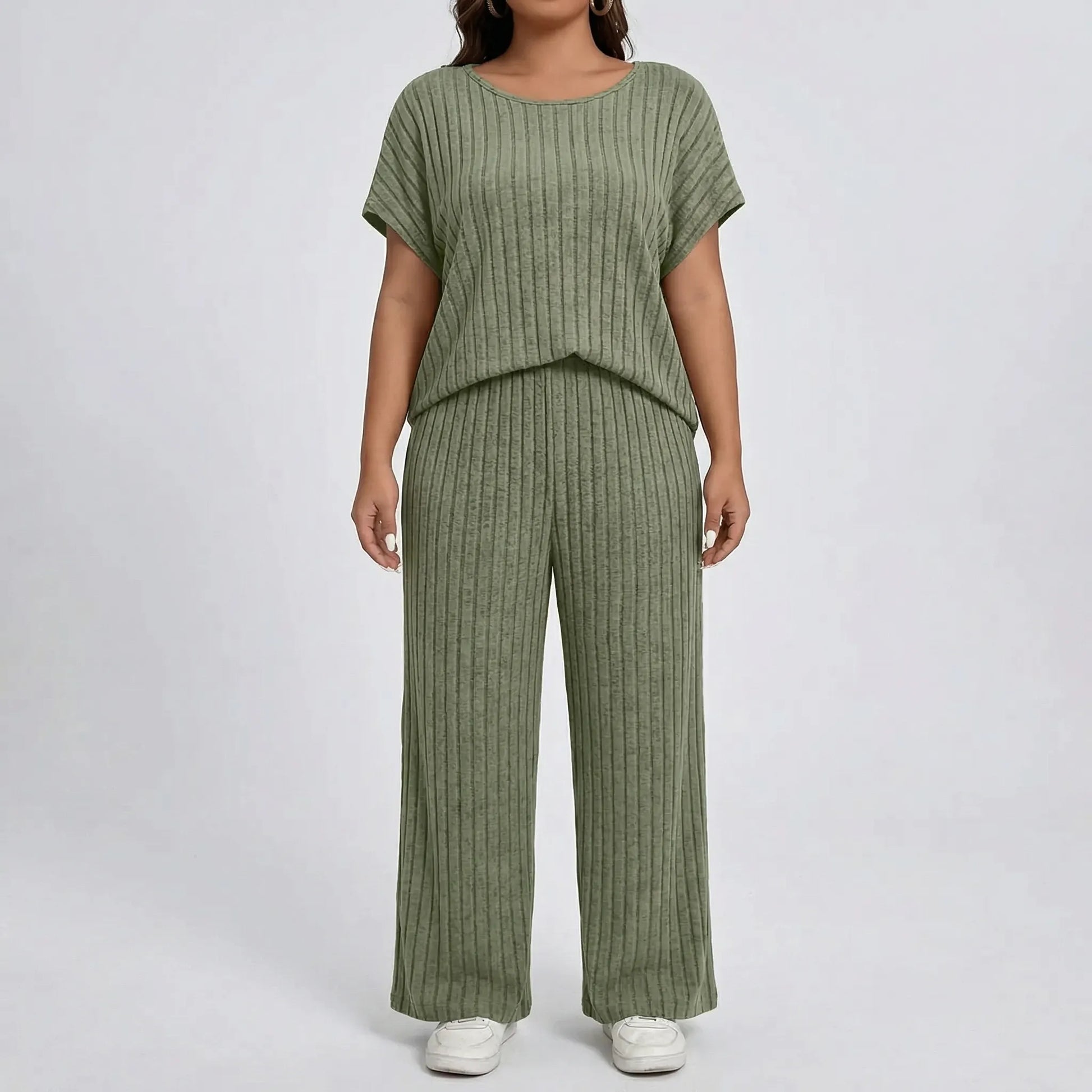 Plus Size Casual Two-Piece Outfit - Nadine
