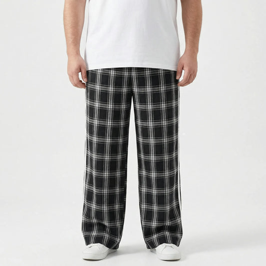 Plus Size Relaxed Plaid Pants - Domingo