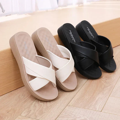 Dames Wedge-Slipper van synthetisch leer met open teengebied – Cassy