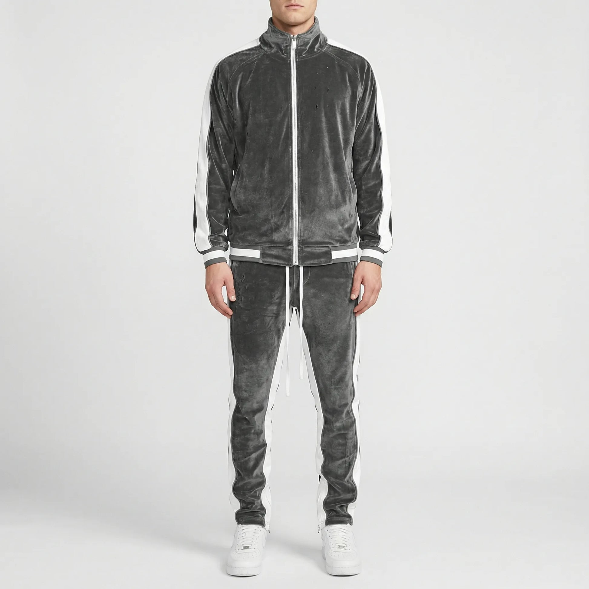 Samtiger Jogginganzug Im Retrostil - Brendan