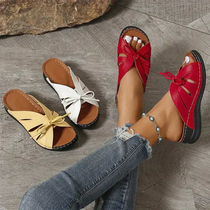 Orthopedische Sleehaksandalen met Gewelfde Knoop – Mirella