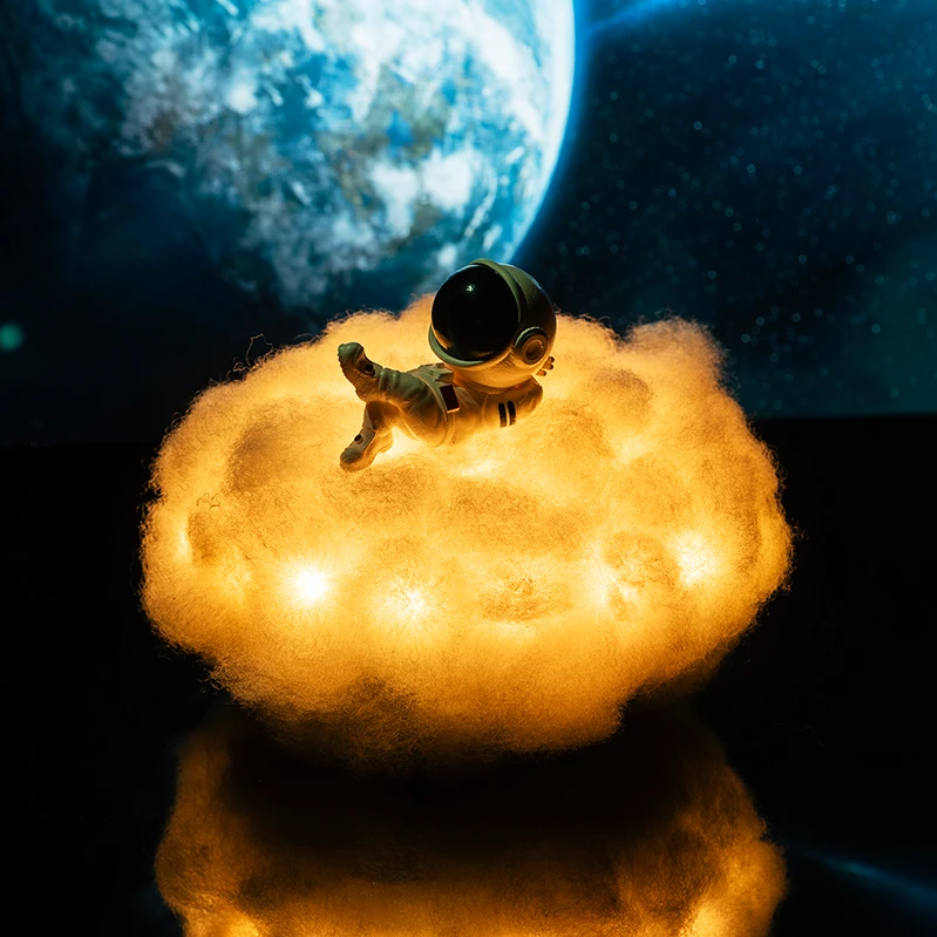 Astronaut Wolkenlamp - AstroCloud