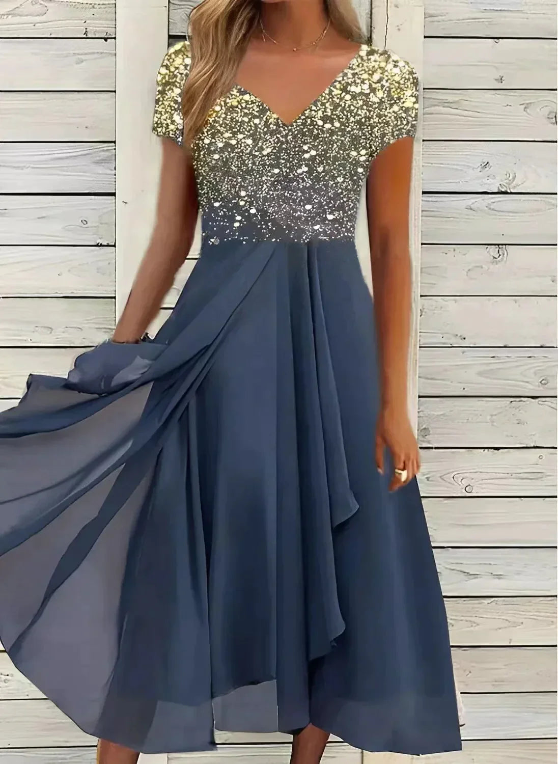 Luchtige Zomerjurk met Glamoureuze Look – Soraya