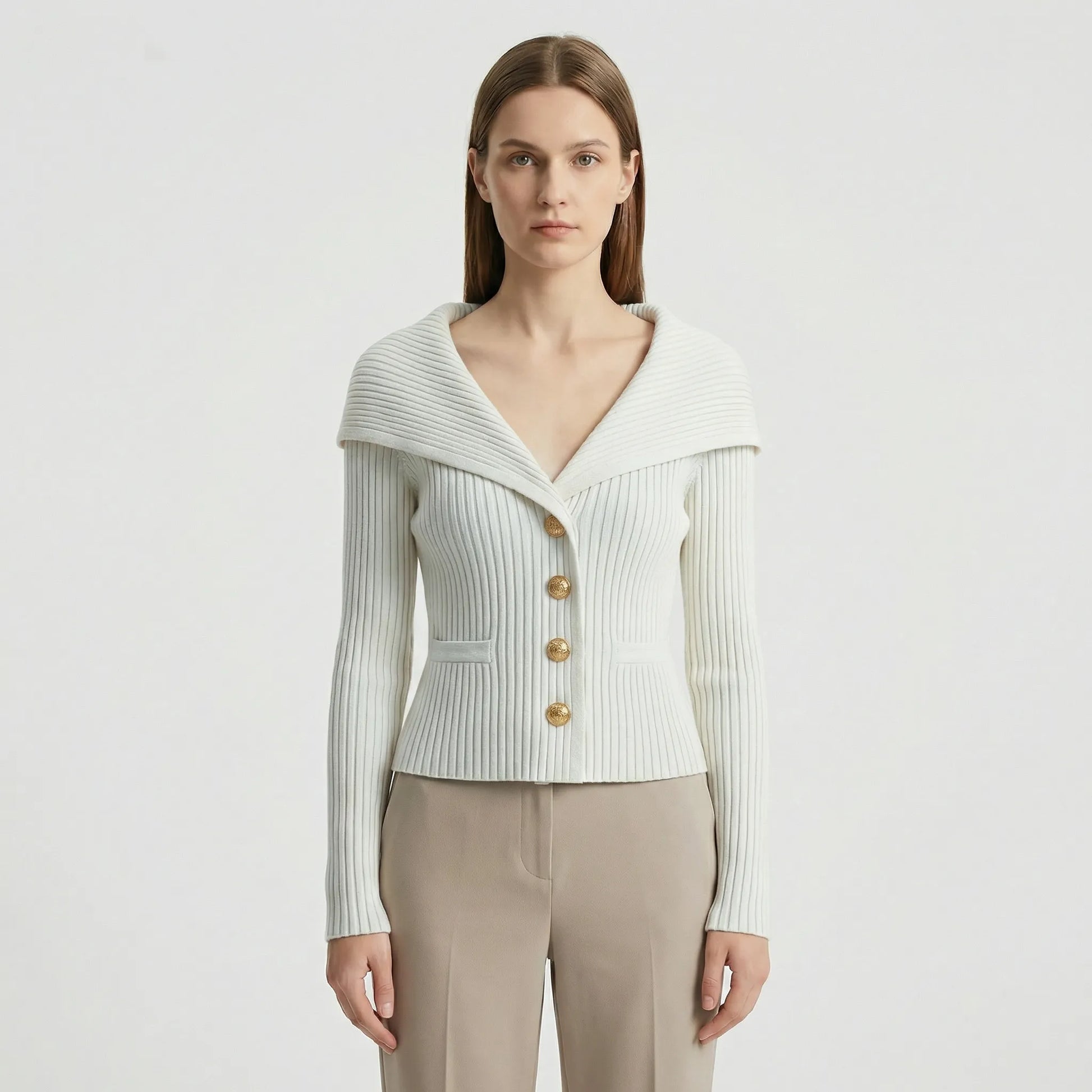 Taillierte Kurze Strickjacke - Cosima