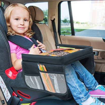 Autospelbord voor kinderen met zijvakjes – reisorganizer TripTab