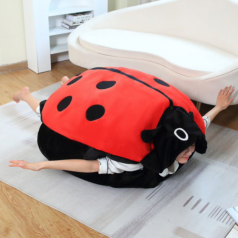 Draagbaar Lieveheersbeestje Reuzeknuffel - LadyBug Hug