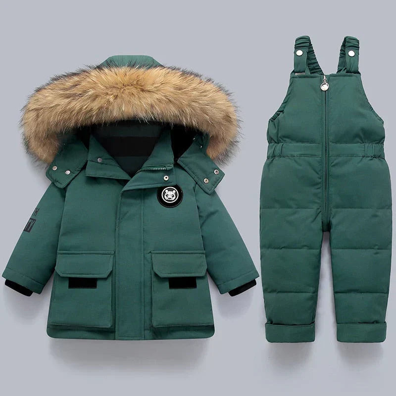 Winterset voor kinderen met gevoerde winterjas en sneeuwbroek met bretels – Emilie