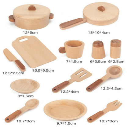 Houten keukenspeelgoed met boomstamlook voor rollenspellen en leerplezier