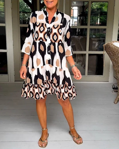 Trendy jurk met korte mouwen en abstracte print & losse snit – Liora
