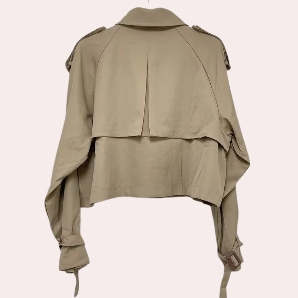 Korte Damesjas met Moderne Uitstraling - Sienna