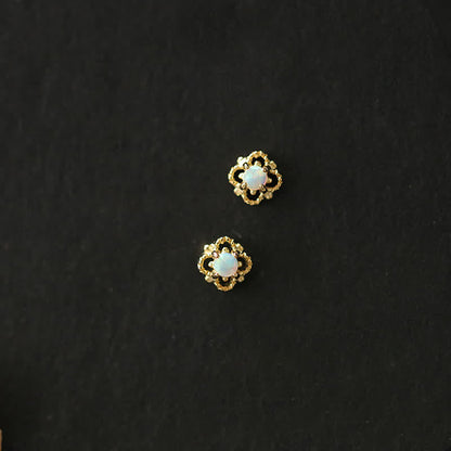 Delicate Vintage Oorbellen met Opaal - Seraphina