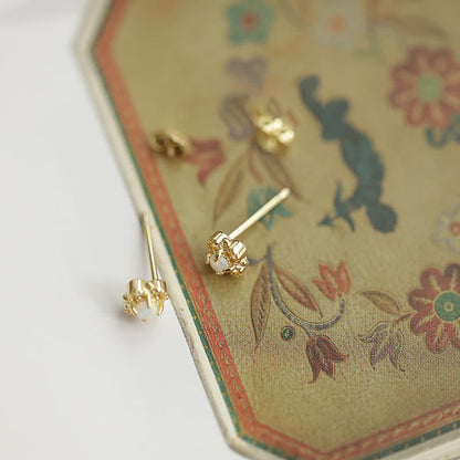 Delicate Vintage Oorbellen met Opaal - Seraphina